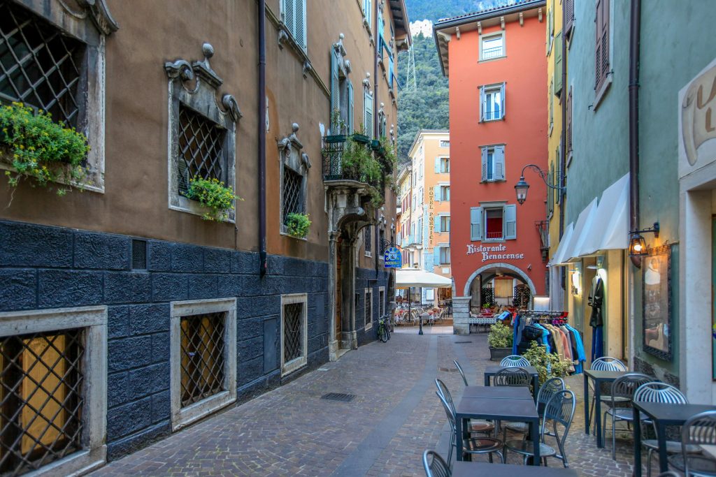 Travelling Seru? 7 Wisata Sejarah di Roma Ini Sulit Dilewatkan